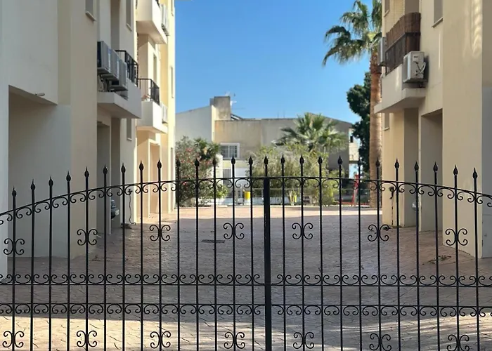 Apartment Seascape *